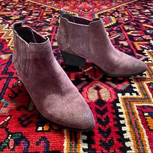 Crown Vintage mauve suede western ankle boot 7